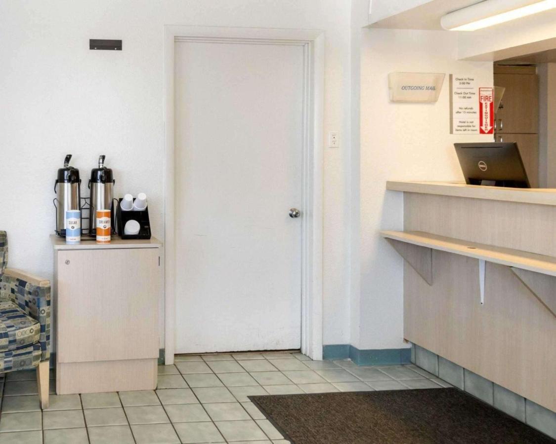 Rodeway Inn Columbus Ngoại thất bức ảnh