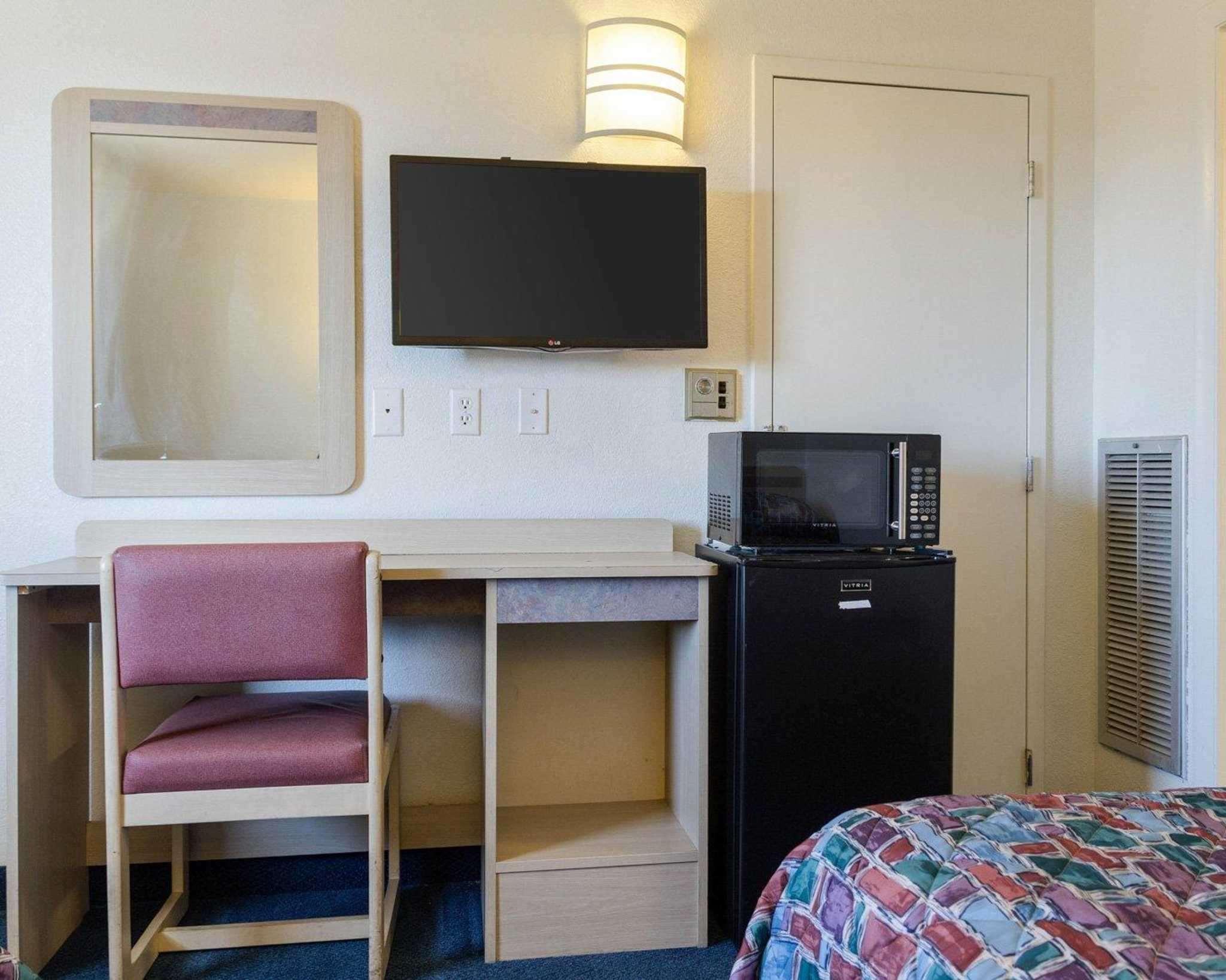 Rodeway Inn Columbus Ngoại thất bức ảnh
